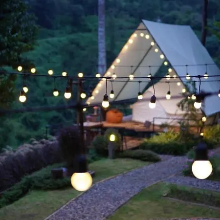 Camp Mai Mee Chue Hotel Pong Yaeng Exterior photo